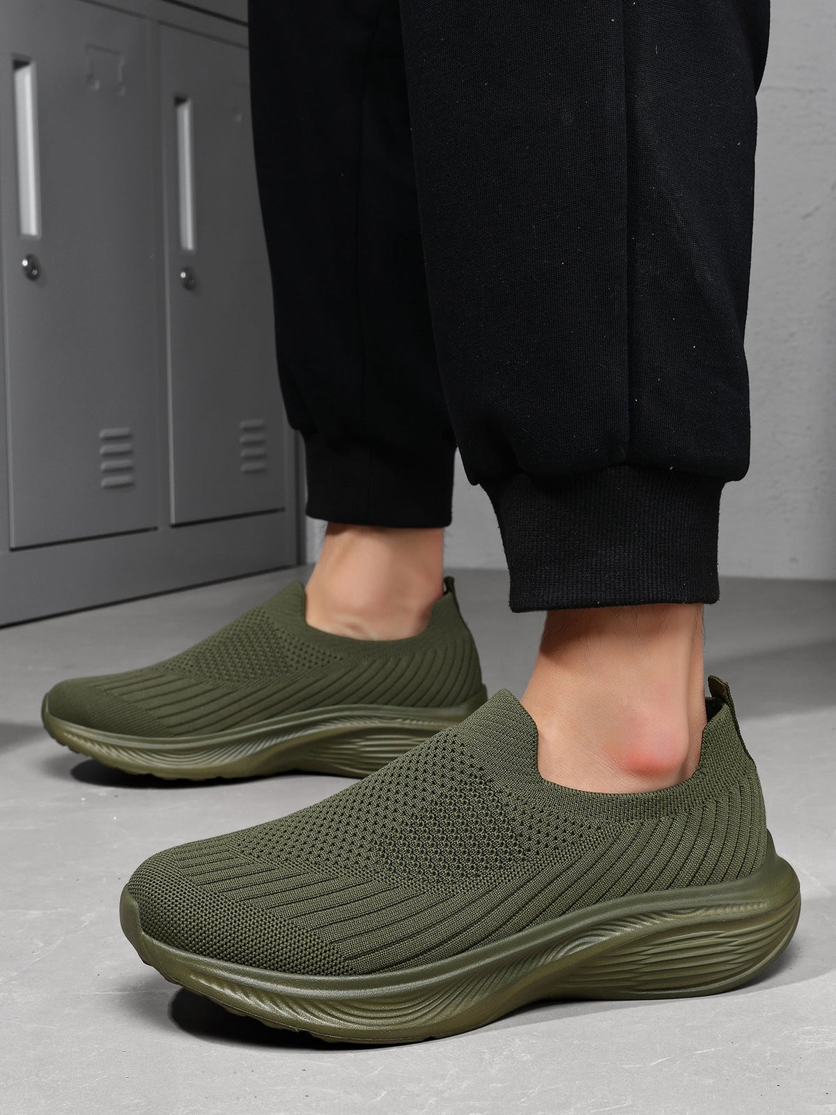 Men's Orthopedic Mesh Walking Shoes—Slip-On Design, Cushioned Comfort, Wide Toe Box, Arch Support, Breathable, Non-Slip, Suitable For Various Occasions